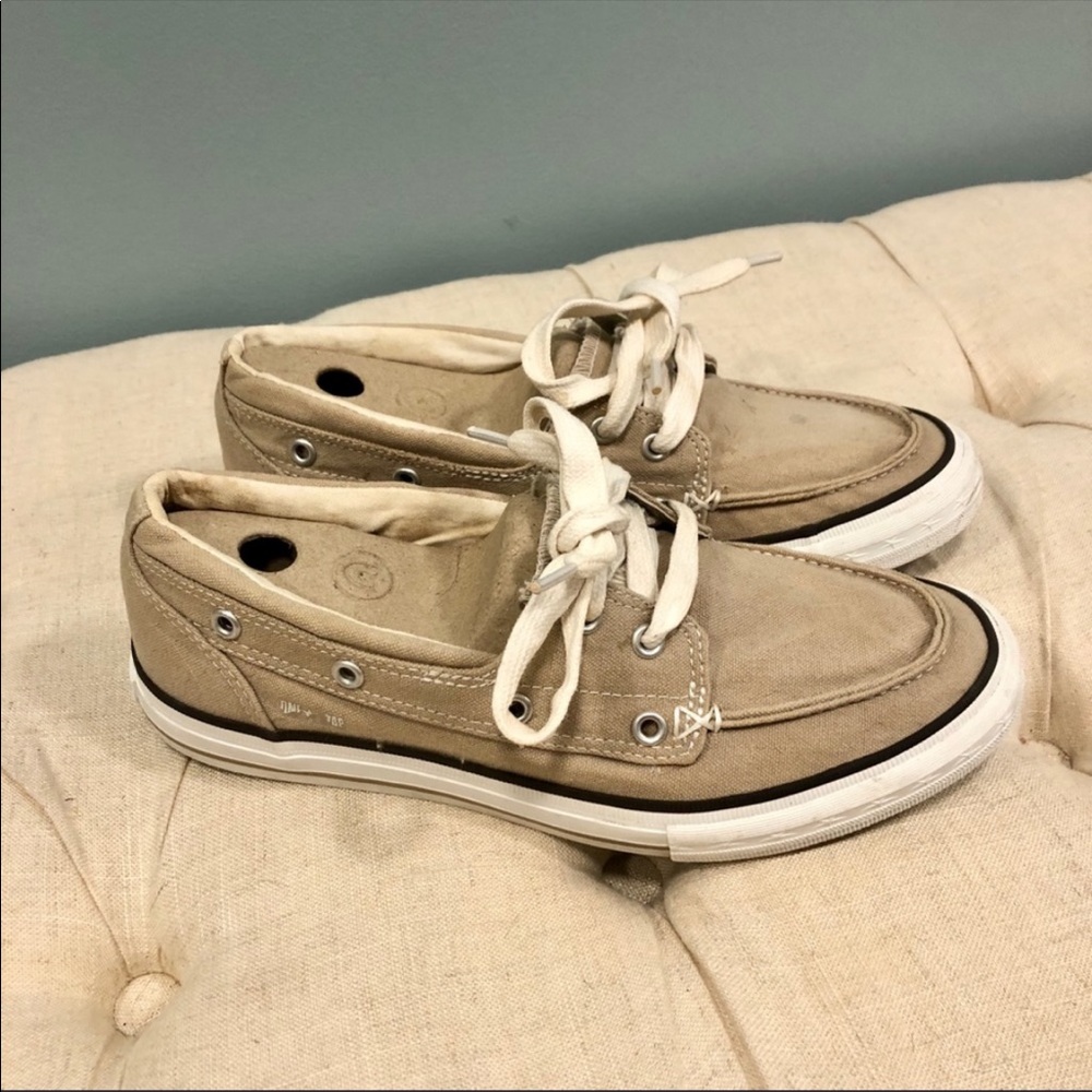 Converse all star beige slip on shoes! Men’s size 7.5!
